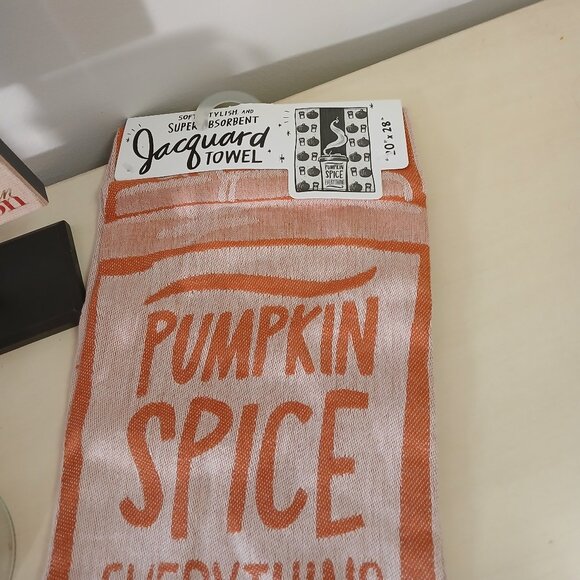 Fall decor bundle - some brand new - Picture 8 of 9